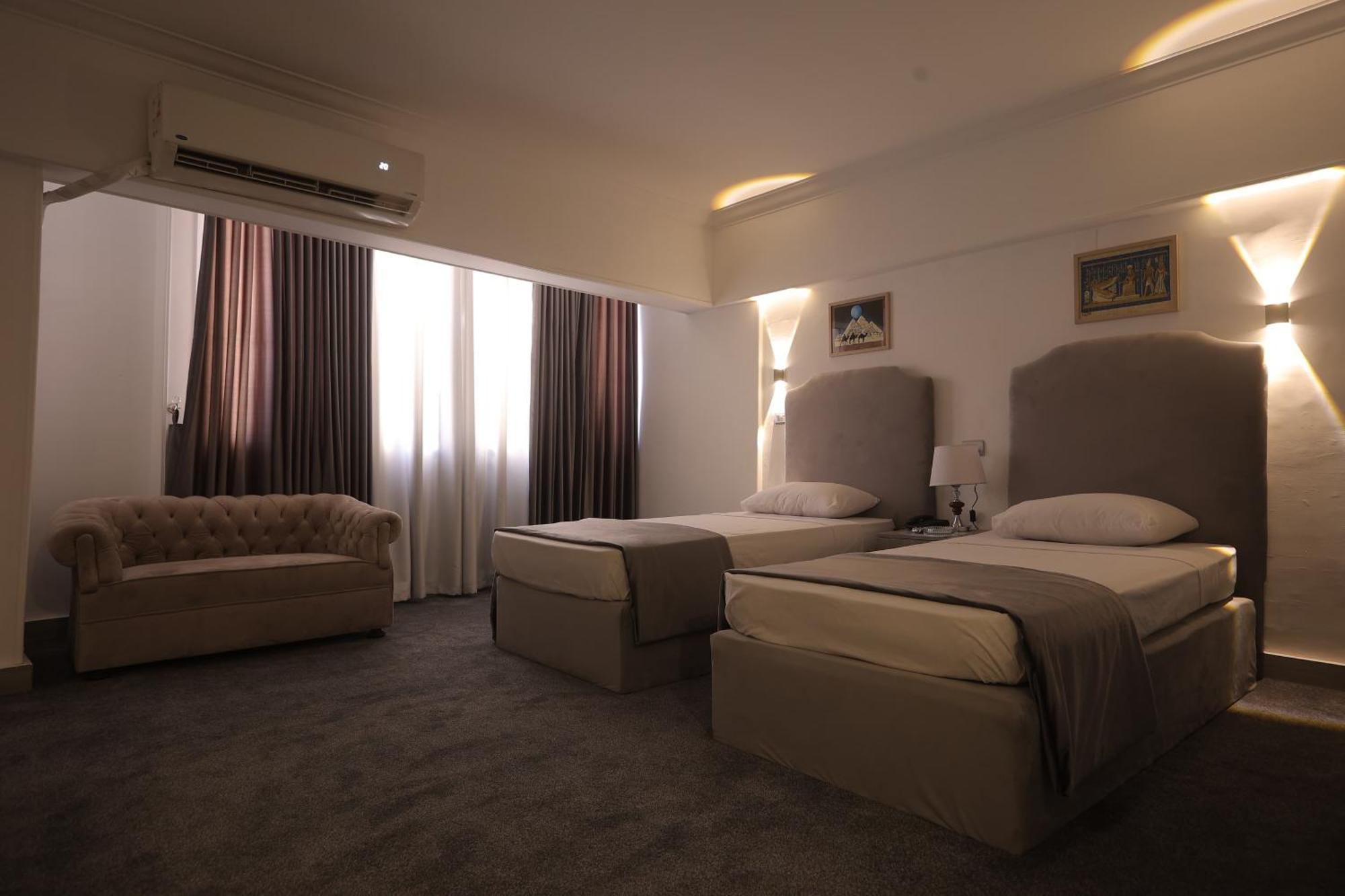 Aura Cairo 3*