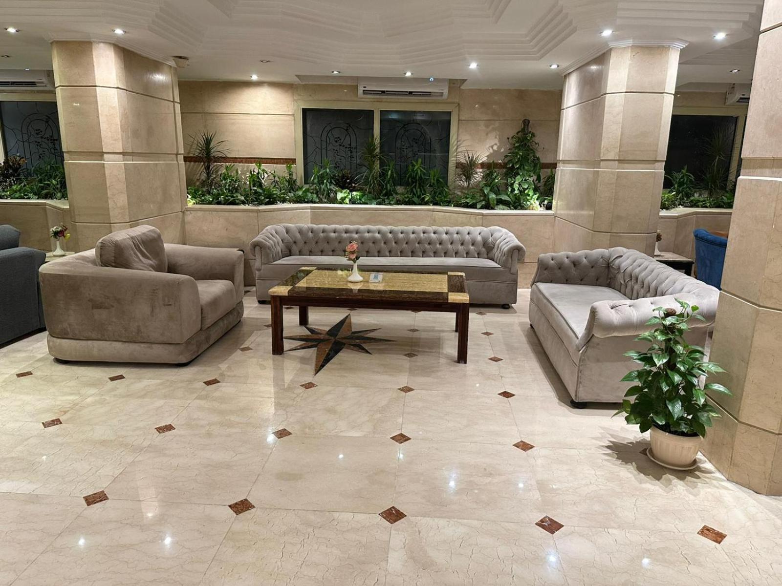 Aura Cairo 3*