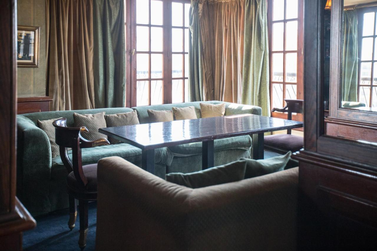 Aura Cairo 3*
