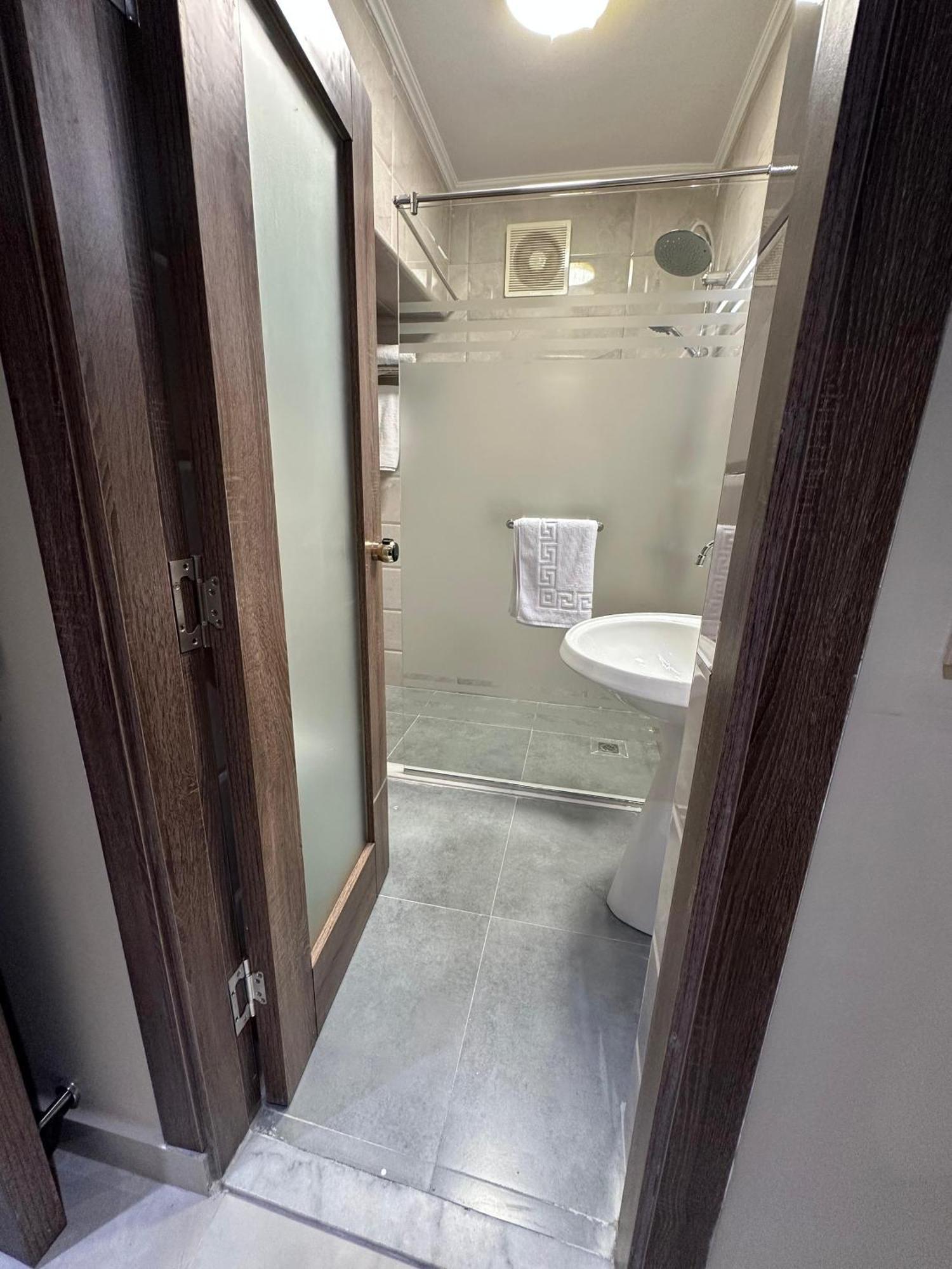 Hotel Aura Cairo 3*